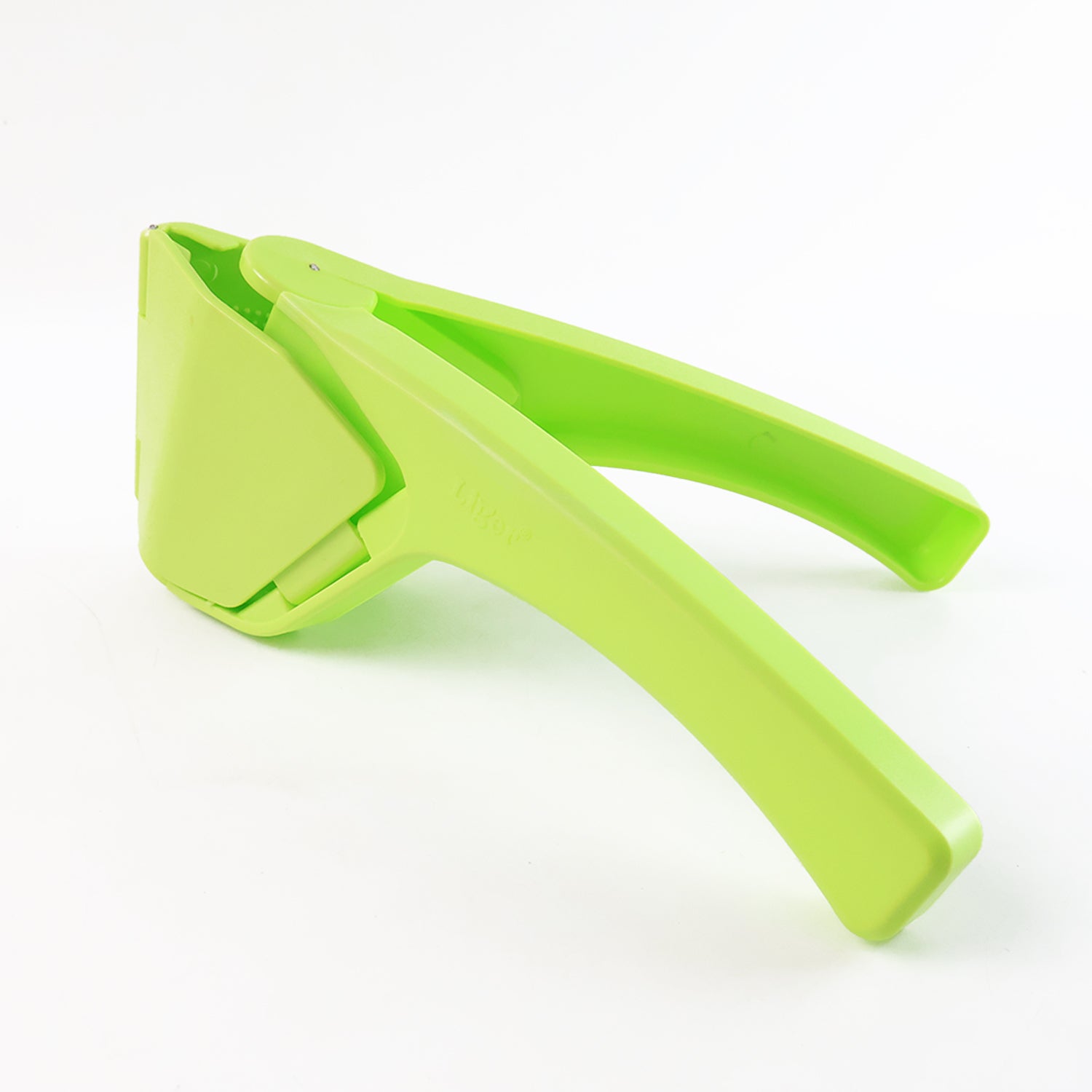 Easy Press Citrus Juicer with Ergonomic Handle Easy Press Citrus Juicer with Ergonomic Handle